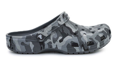 Crocs classic printed camo clog 206454 0ie 1